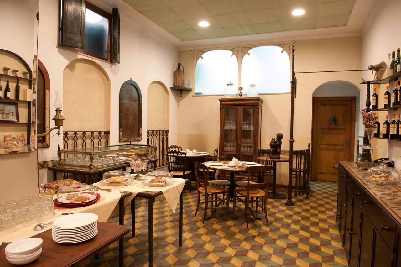 Albergo Vittoria 布萨拉 外观 照片